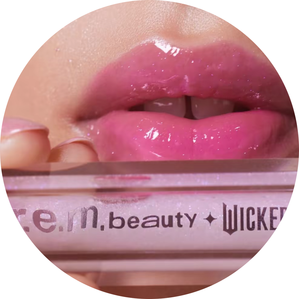 r.e.m. beauty x Wicked Fragrance Gift Set