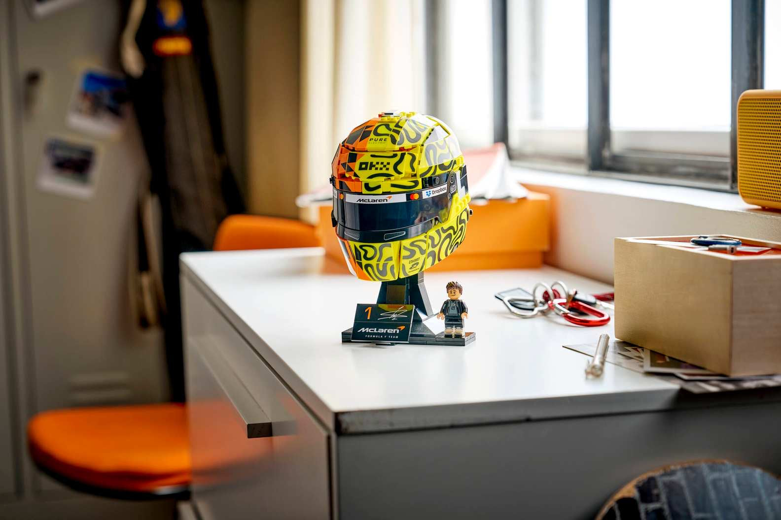 McLaren Mastercard F1® Team Lando Norris Helmet NudeFace Chile
