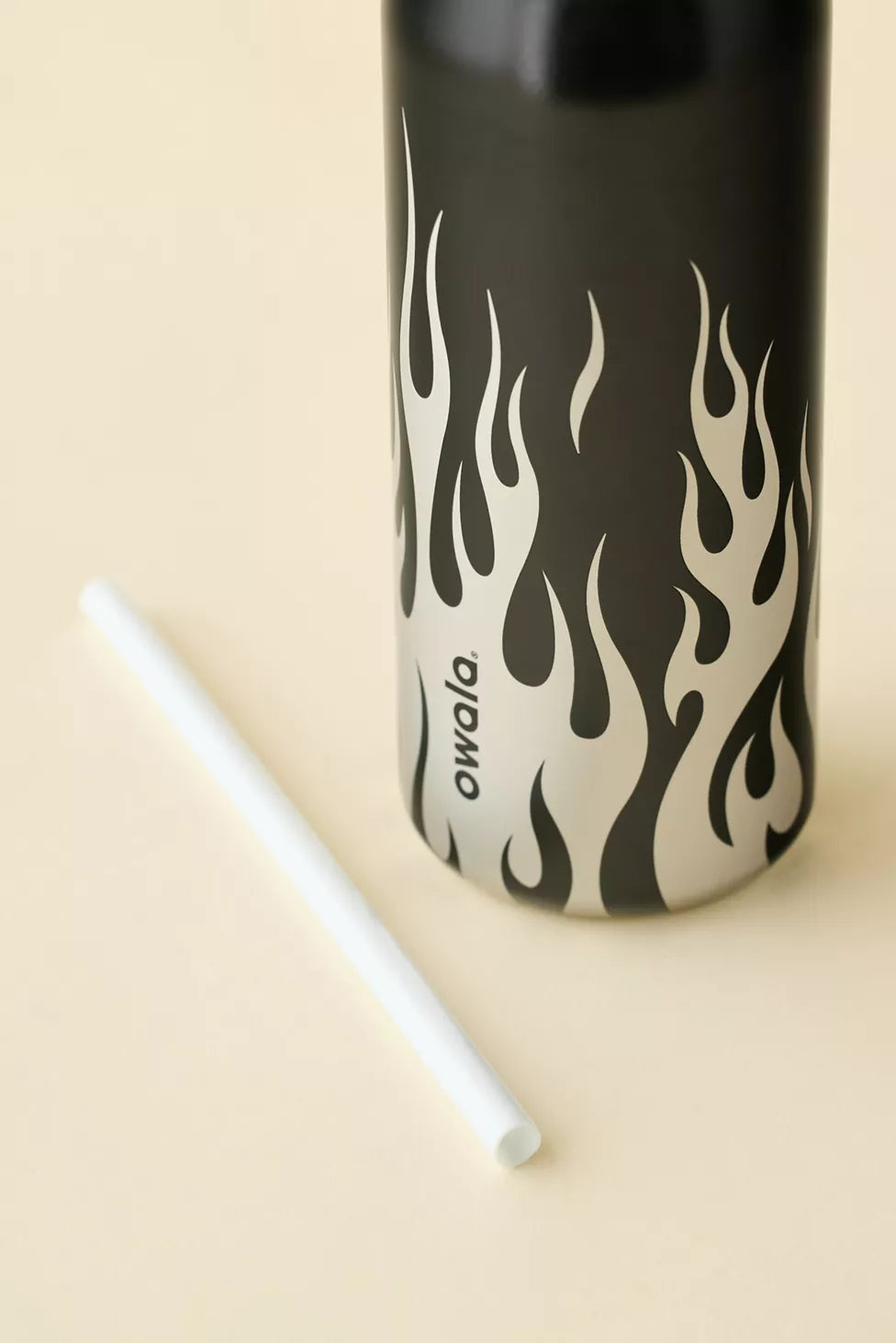 Owala UO Exclusive Chrome Inferno FreeSip 32 oz Water Bottle NudeFace Chile