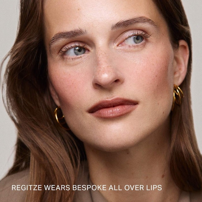 Signature Lip Sheer Lip Liner