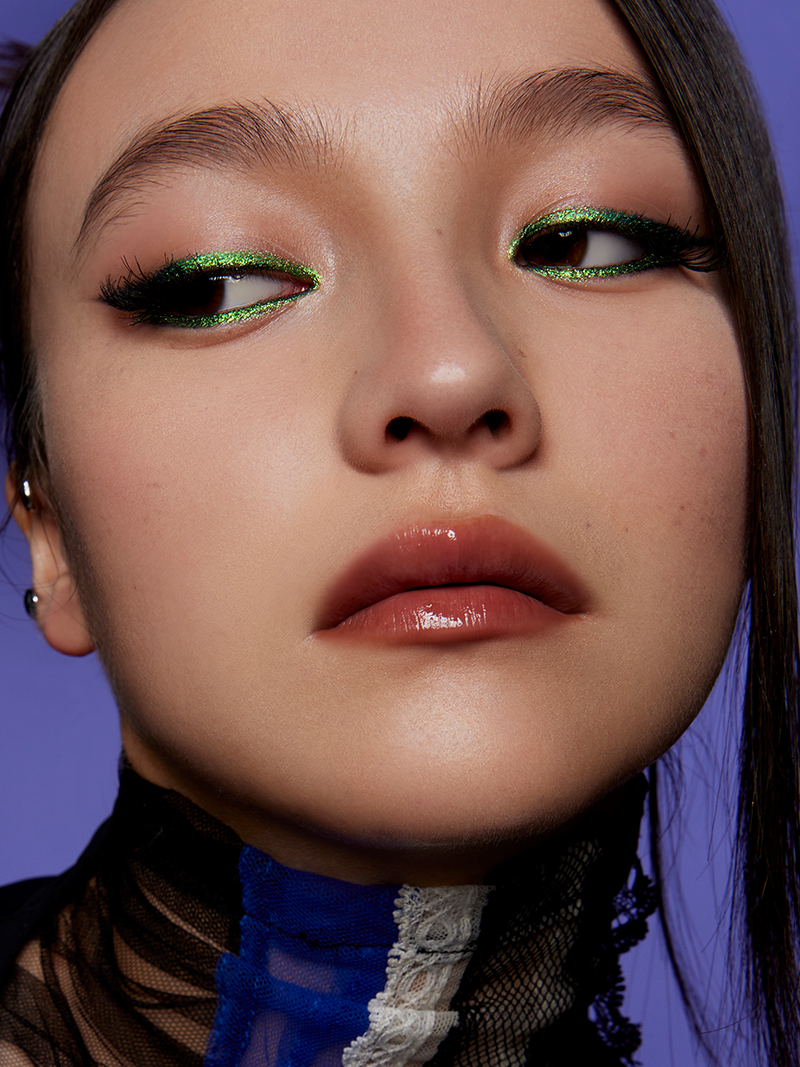 EPIPHANY GLOW MELT-ON EYELINER