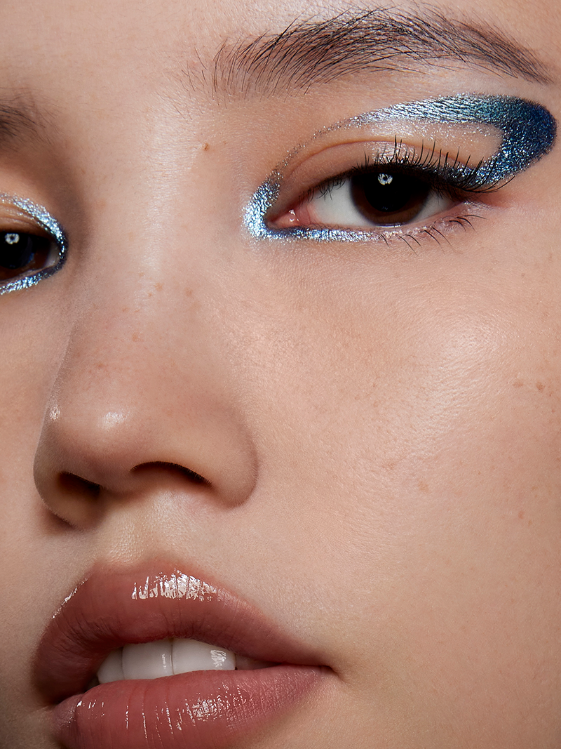 EPIPHANY GLOW MELT-ON EYELINER