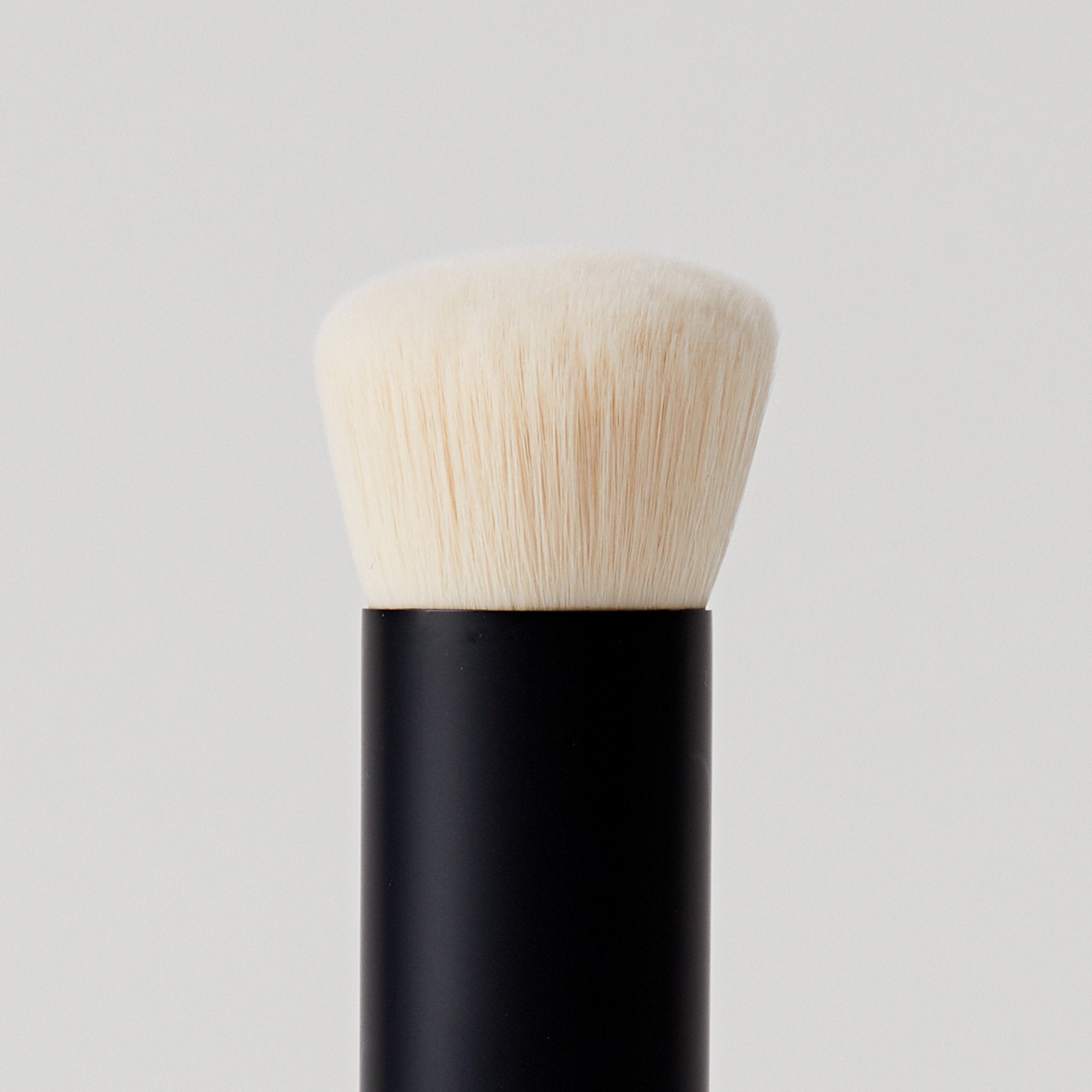 Brush No.1 Blending Brush NudeFace Chile