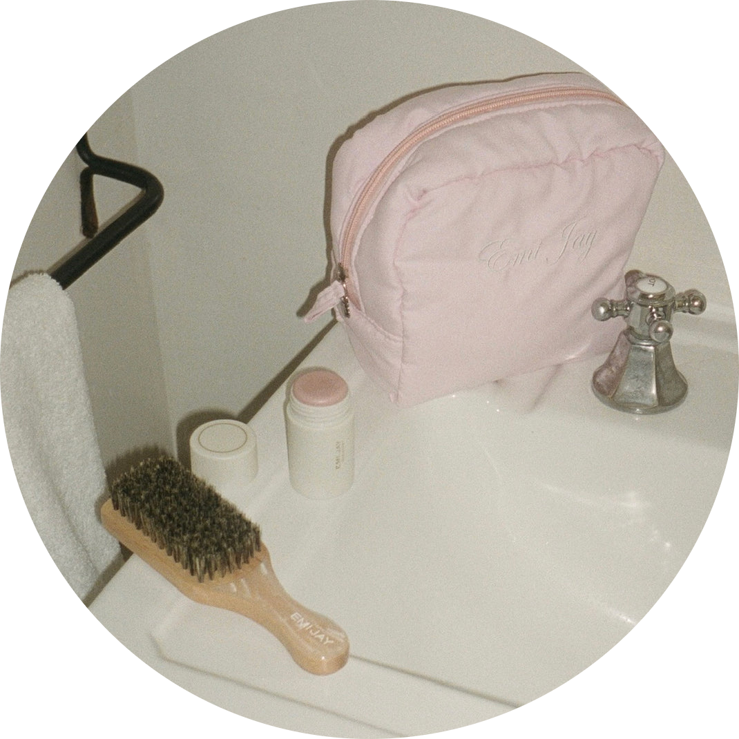 Angel Pouch in Rose Milk