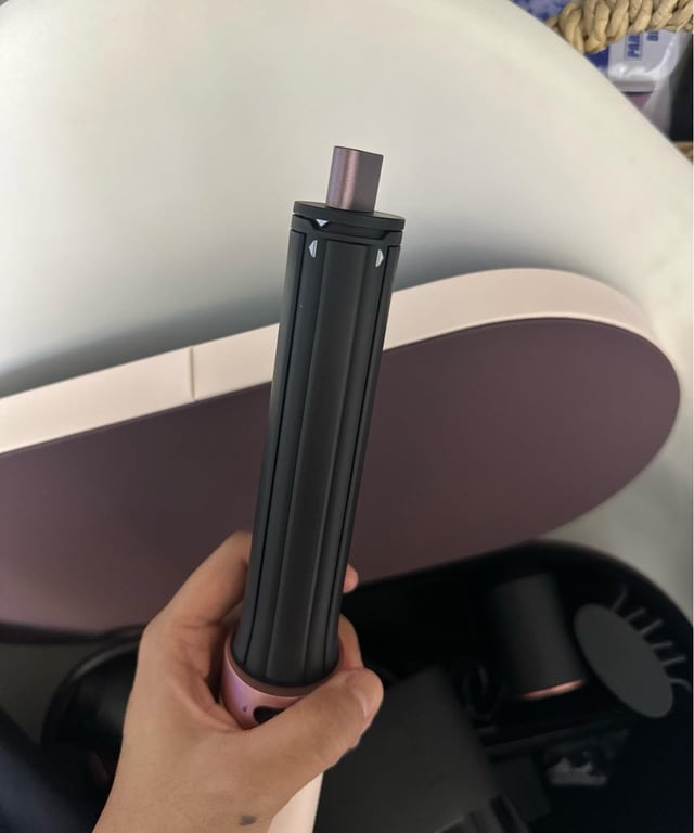 New Dyson Airwrap Co-anda2x™ multi-styler and dryer 220V