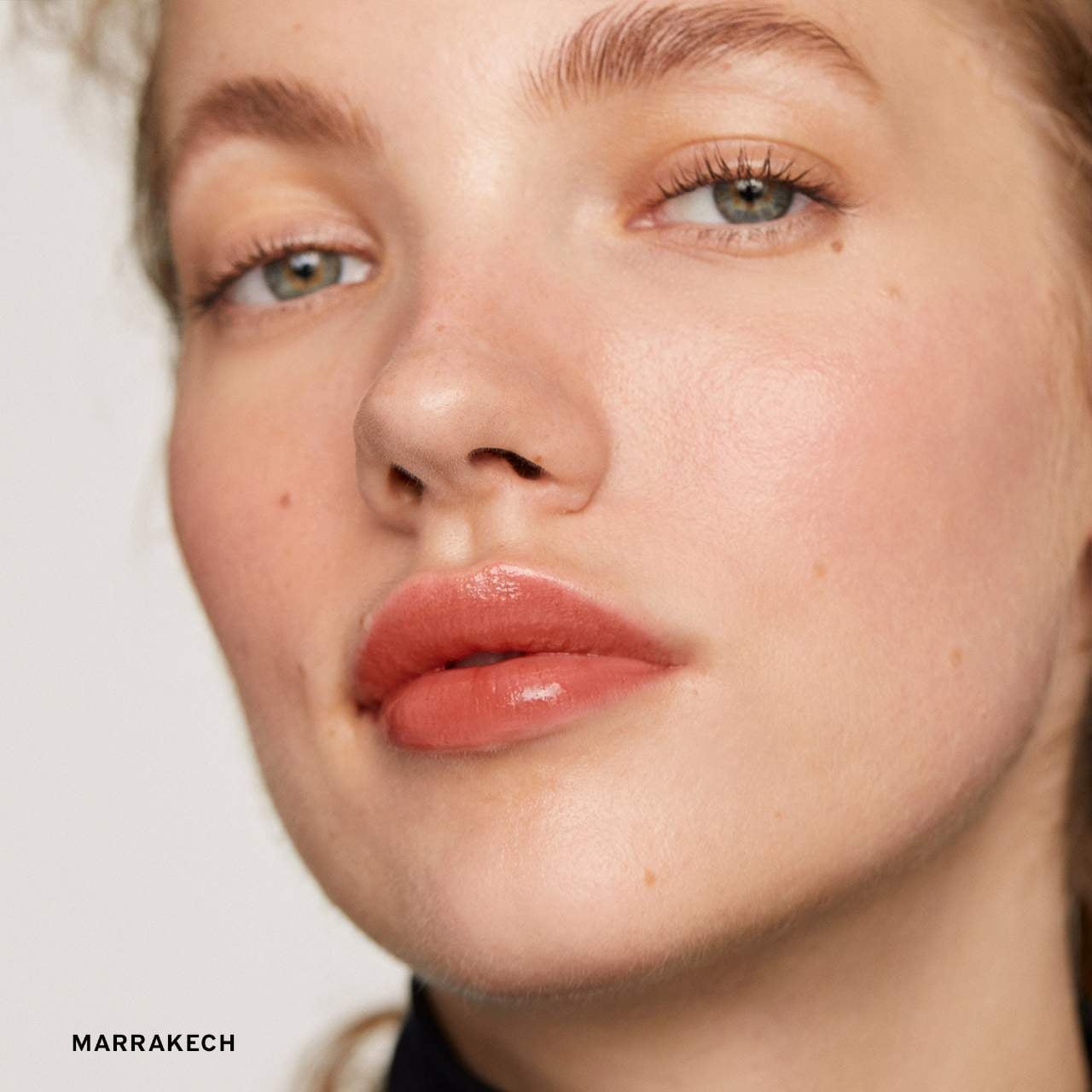 Shade Slick Hydrating Tinted Lip Oil NudeFace Chile