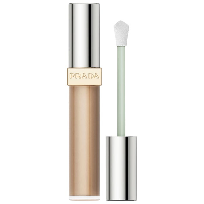 Micro-Correcting Blurring Concealer with Peptides