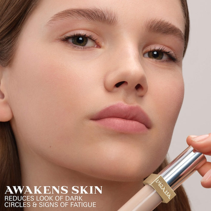 Micro-Correcting Blurring Concealer with Peptides