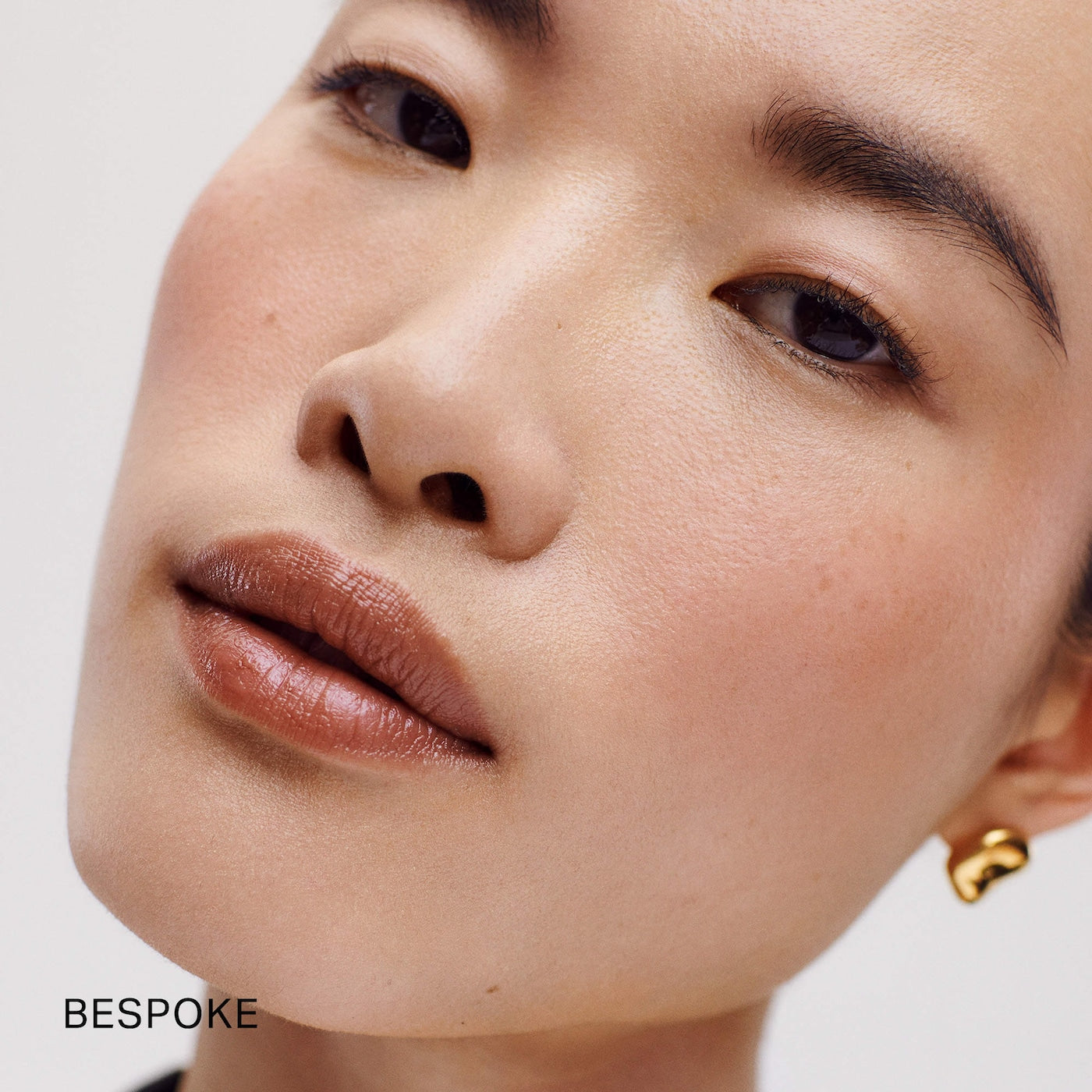 Signature Lip Lightweight Lipstick