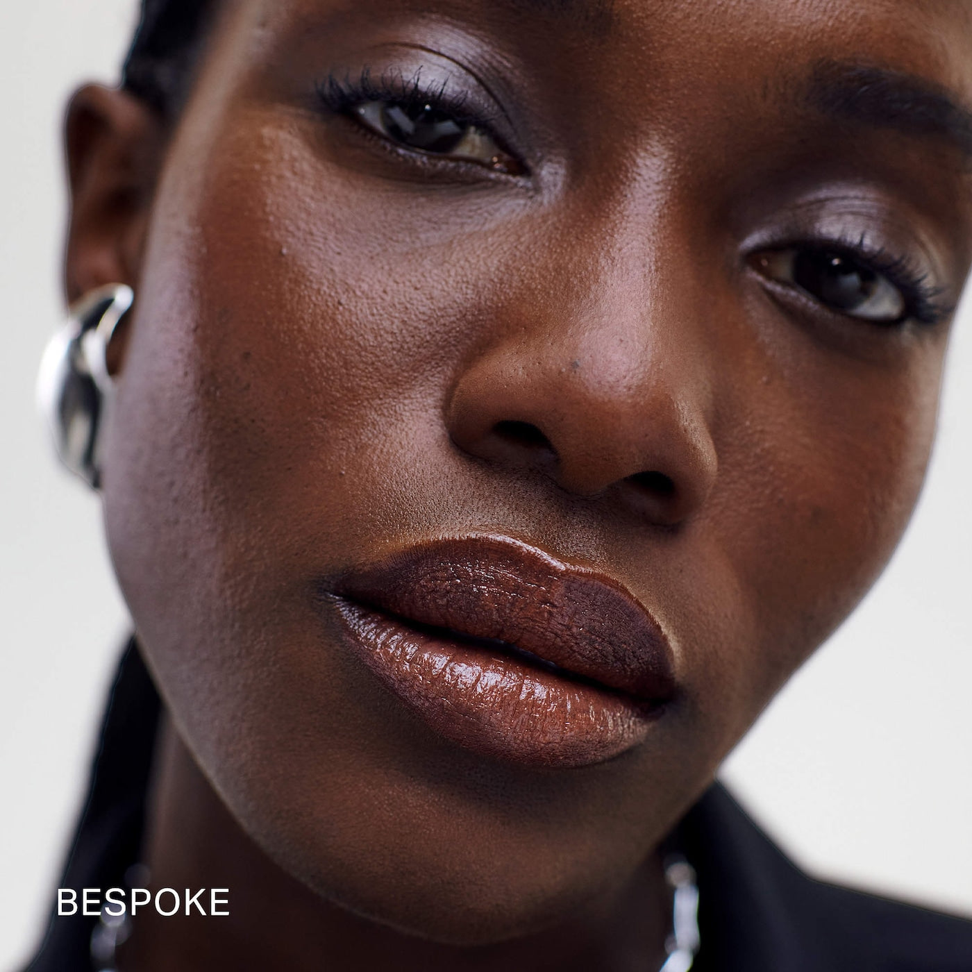 Signature Lip Lightweight Lipstick