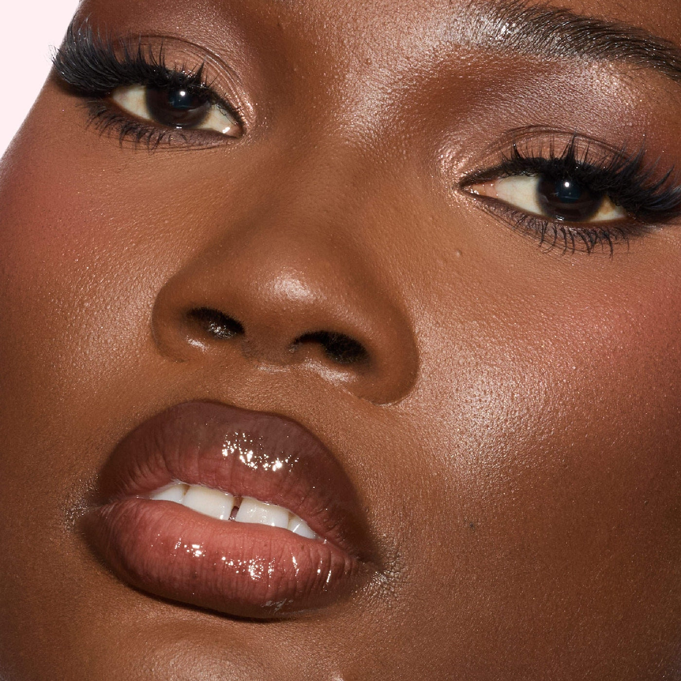 Faux Filler Shiny Non-Sticky Lip Gloss