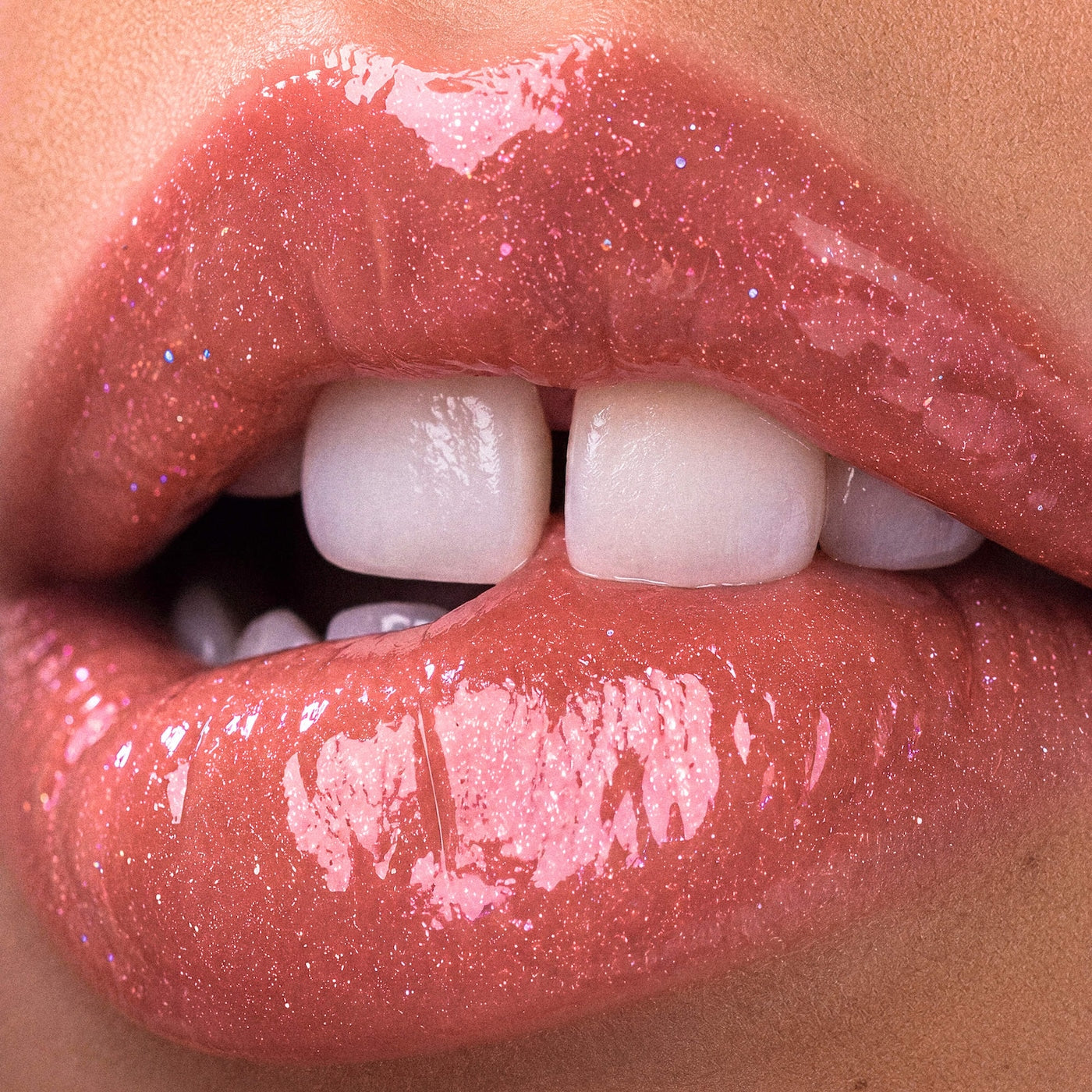 Le Chouchou Exfoliating + Softening Peptide Lip Balm NudeFace Chile